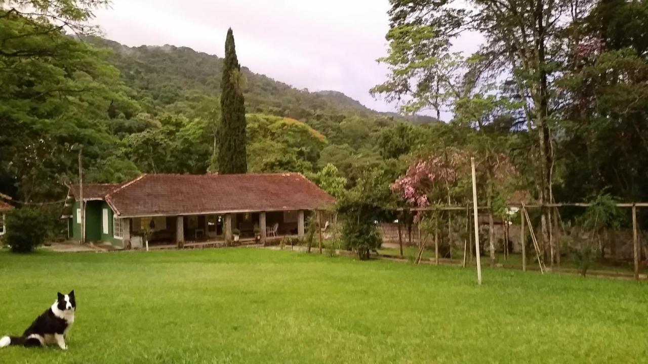 Three-Bedroom House,1065610702:JPEG